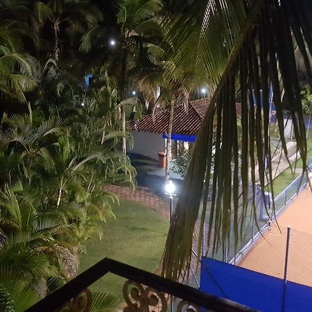 Ubatuba Apto. Wembley Tenis Apartment Exterior photo