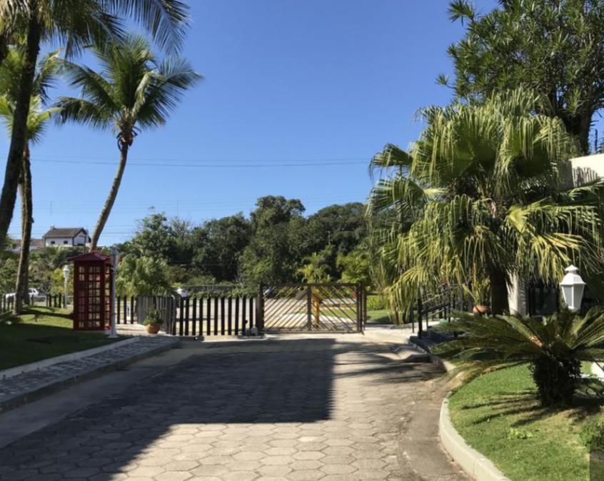 Ubatuba Apto. Wembley Tenis Apartment Exterior photo